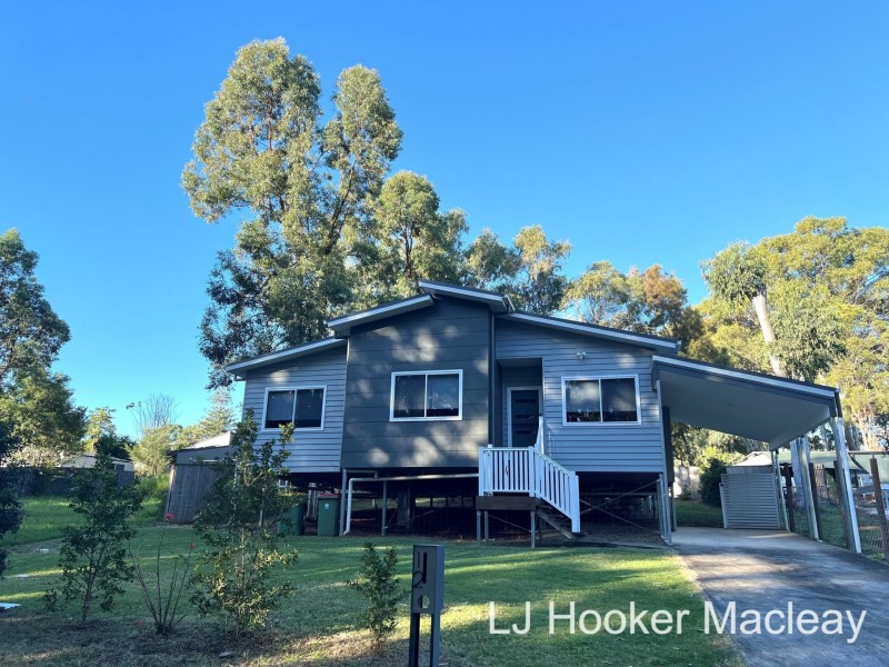 12 Waterside Drive, Macleay Island QLD 4184