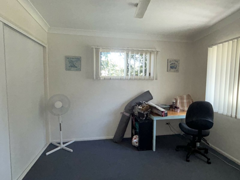 4 Noogie Street, Macleay Island QLD 4184