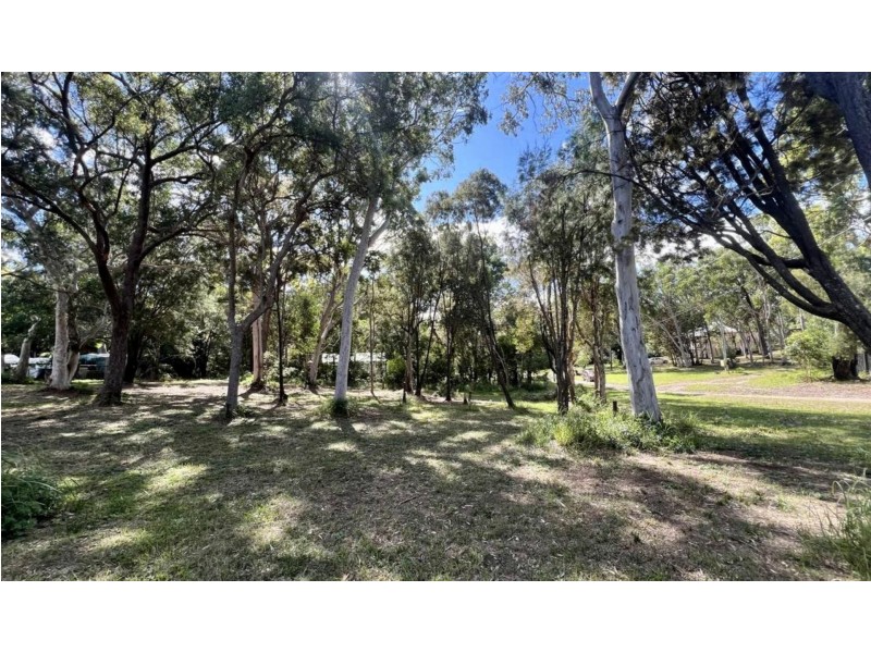 9 Oomool Street, Macleay Island QLD 4184