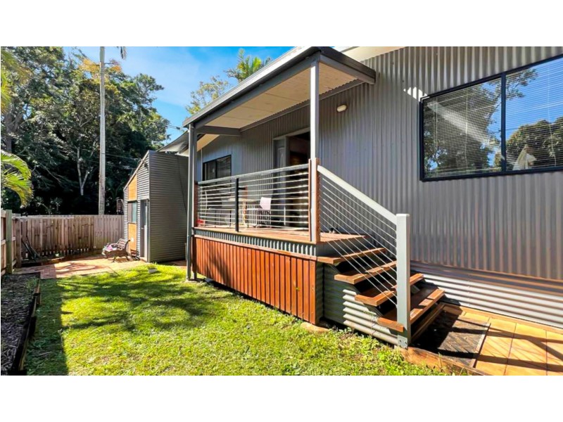 4 Con Street, Macleay Island QLD 4184