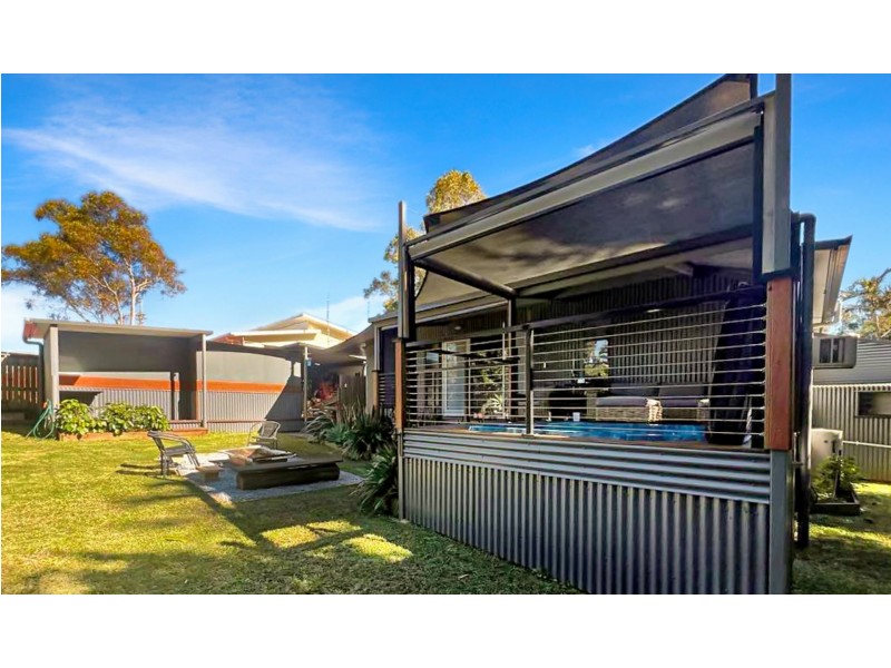 4 Con Street, Macleay Island QLD 4184
