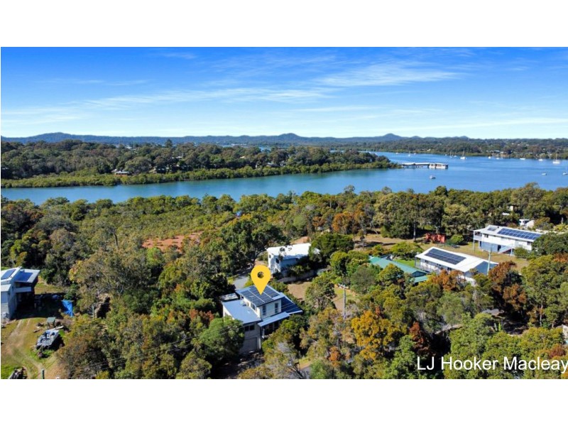 22 Camena Street, Macleay Island QLD 4184