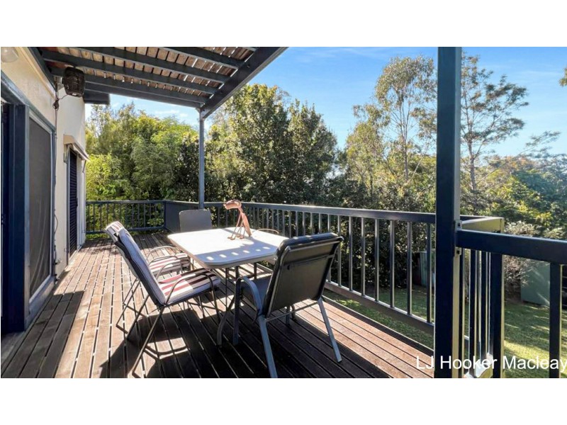 22 Camena Street, Macleay Island QLD 4184
