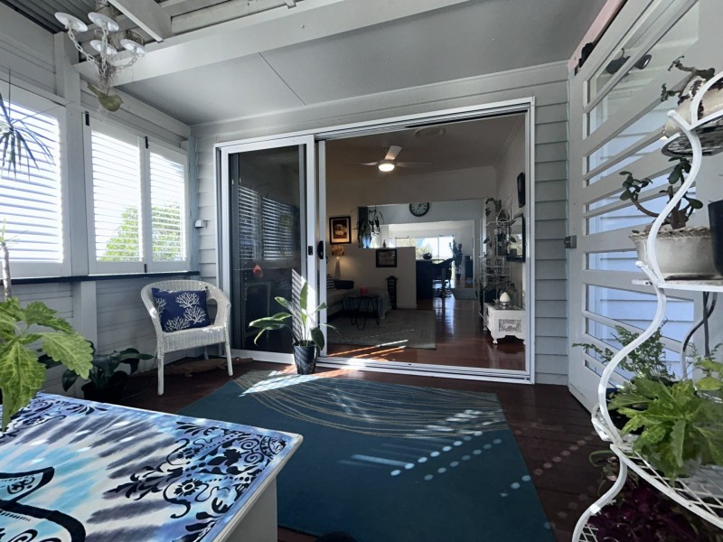 9 Boat Harbour Avenue, Macleay Island QLD 4184