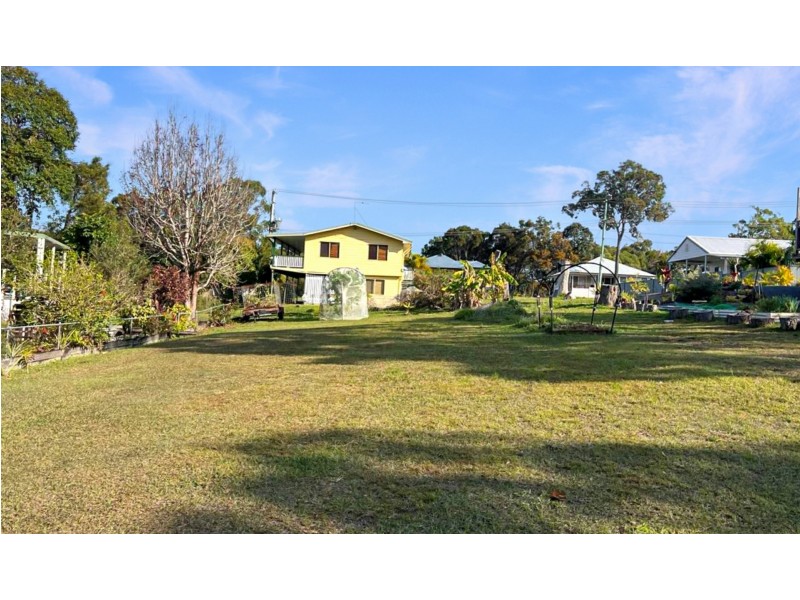28 Kooberry Street, Macleay Island QLD 4184