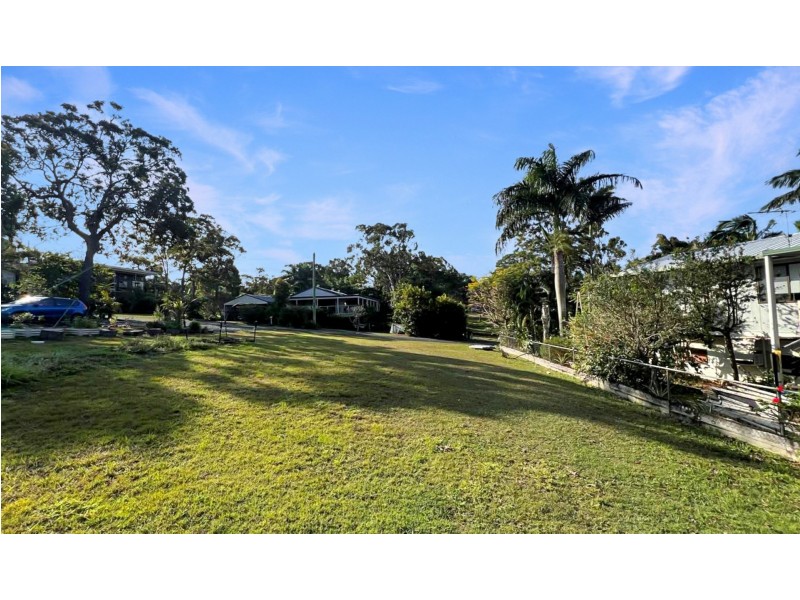 28 Kooberry Street, Macleay Island QLD 4184
