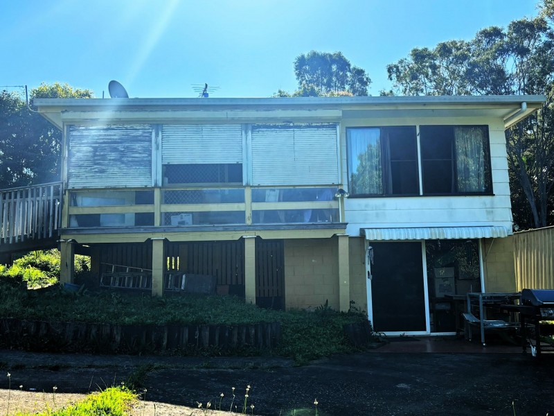 22-24 Pine ave, Lamb Island QLD 4184