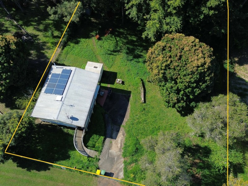 22-24 Pine ave, Lamb Island QLD 4184