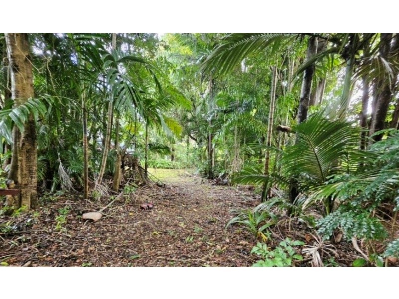 183 High Central Road, Macleay Island QLD 4184