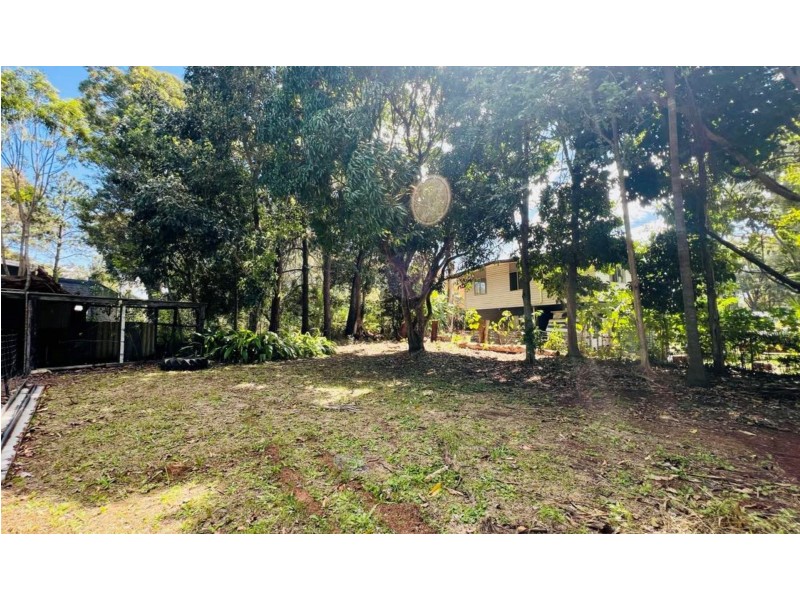 183 High Central Road, Macleay Island QLD 4184