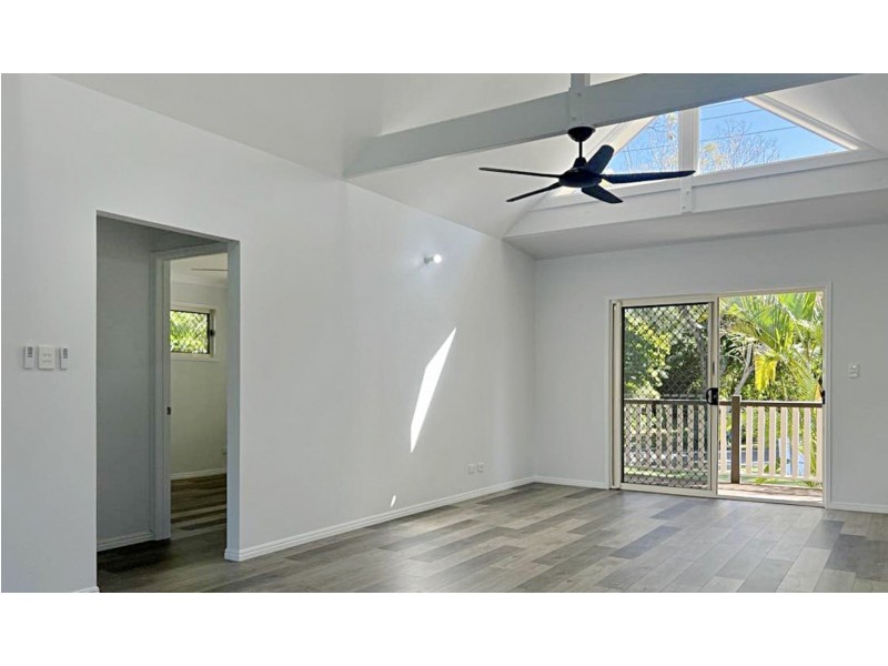 60 Francis Road, Macleay Island QLD 4184