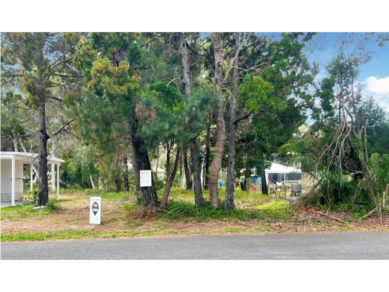 17 Barramundi Street, Macleay Island QLD 4184