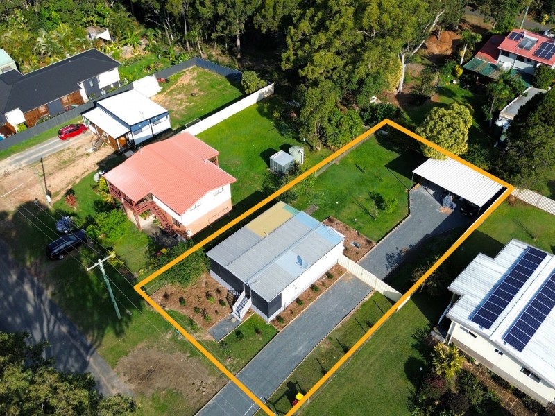 8 Glen Street, Macleay Island QLD 4184