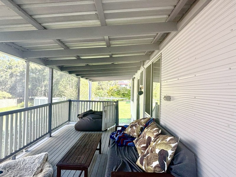 8 Glen Street, Macleay Island QLD 4184