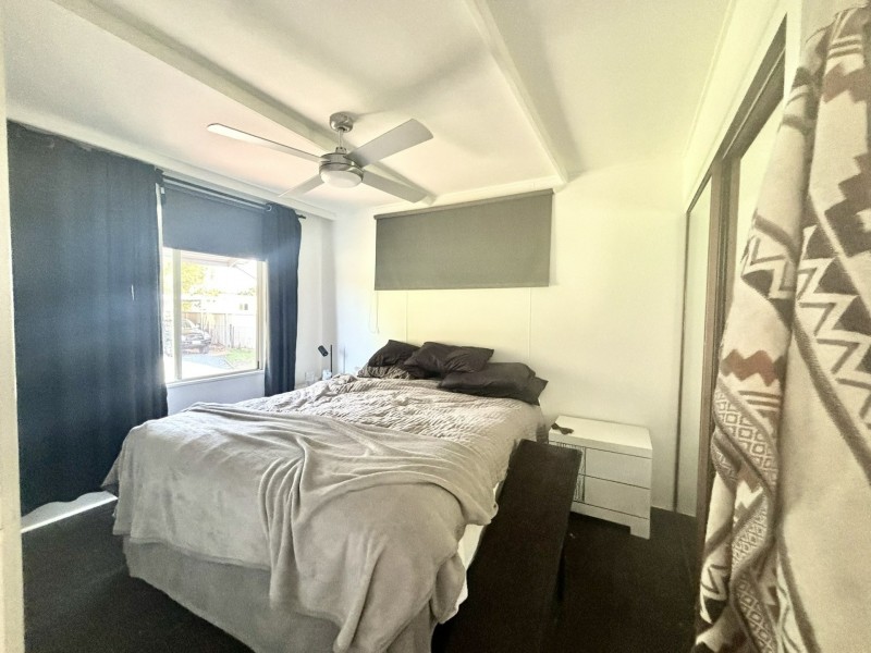 8 Glen Street, Macleay Island QLD 4184
