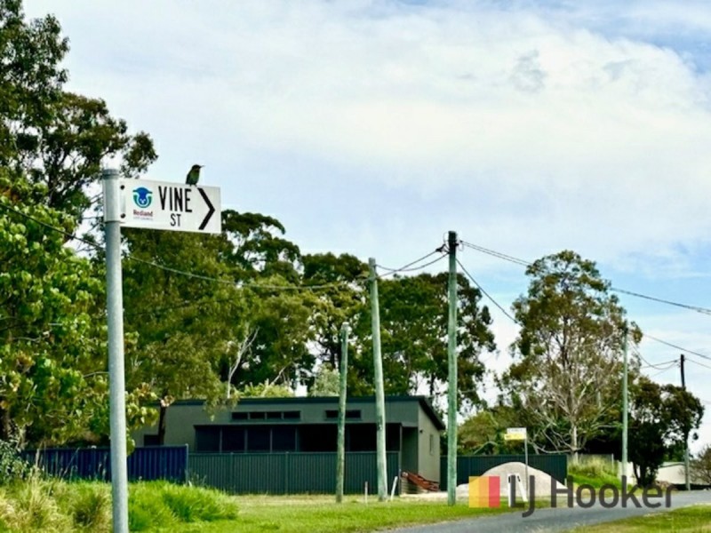 25 Lemontree Drive, Macleay Island QLD 4184