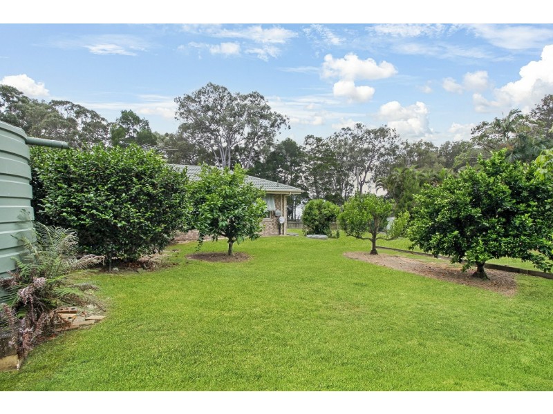 80-82 Coondooroopa Drive, Macleay Island QLD 4184