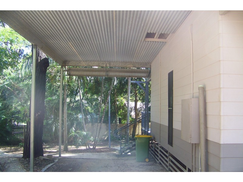 10 Peace St, Lamb Island QLD 4184