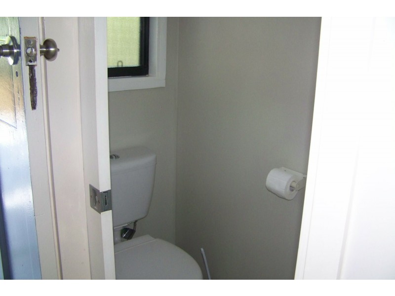 10 Peace St, Lamb Island QLD 4184