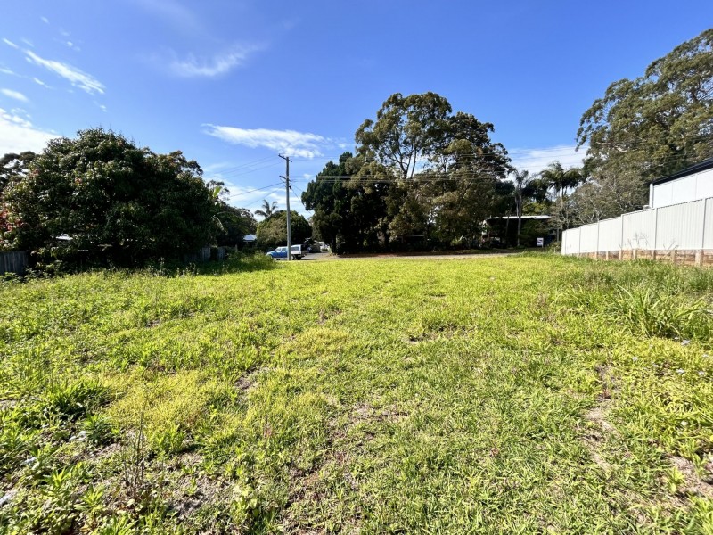 7 Hamilton Parade, Macleay Island QLD 4184