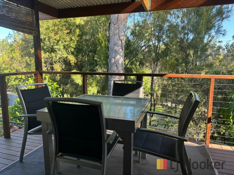12 Percival Street, Macleay Island QLD 4184