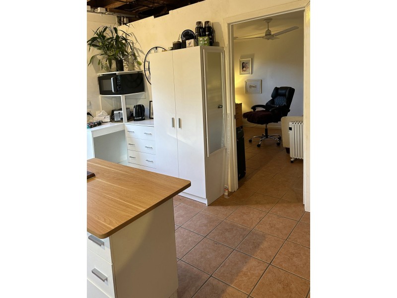 18 George Street, Macleay Island QLD 4184