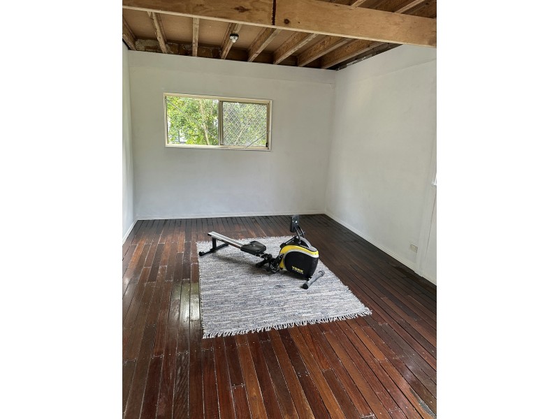 18 George Street, Macleay Island QLD 4184