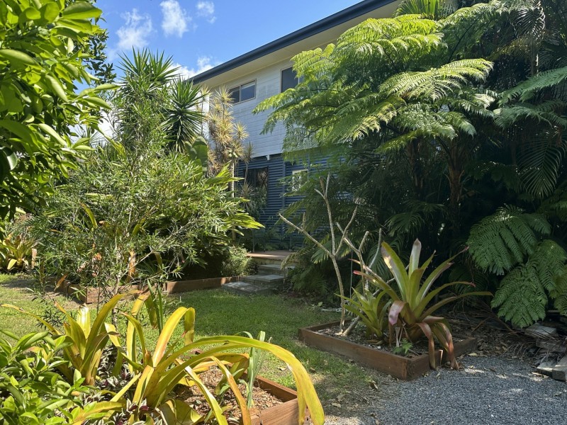 18 George Street, Macleay Island QLD 4184