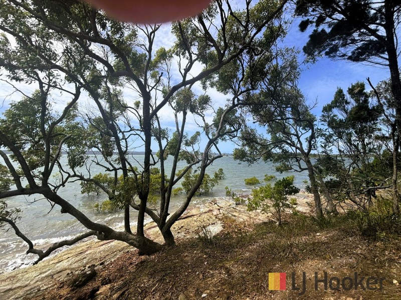 60 Koonwarra Parade, Macleay Island QLD 4184