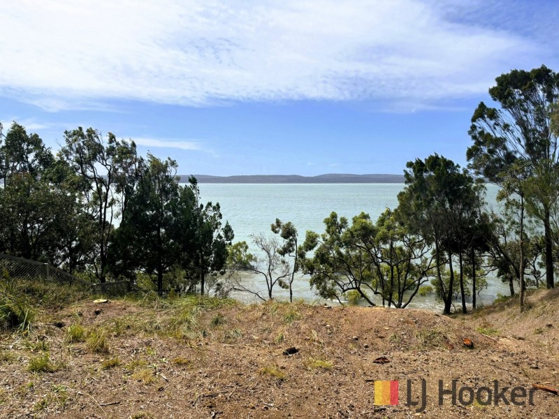 60 Koonwarra Parade, Macleay Island QLD 4184