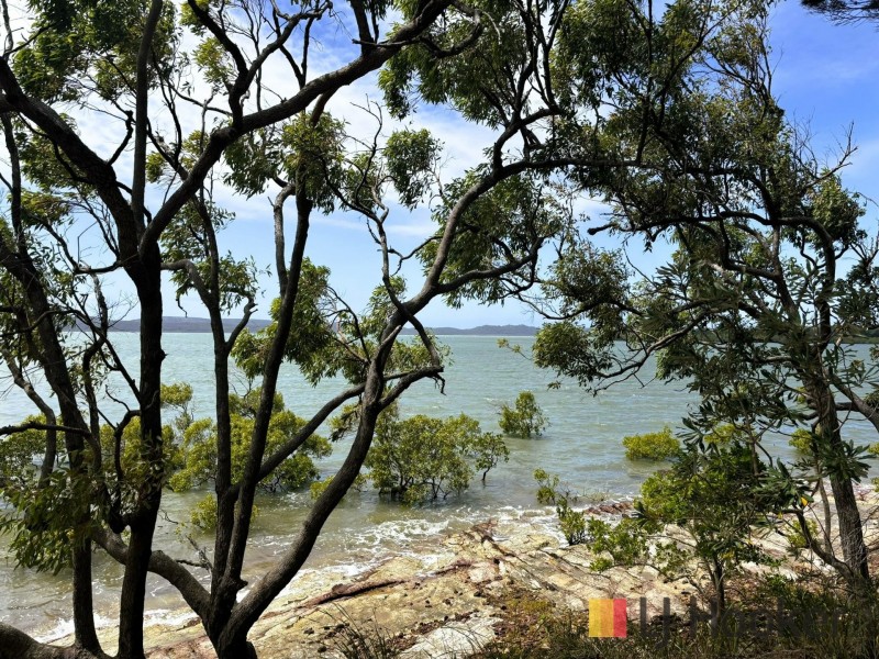 60 Koonwarra Parade, Macleay Island QLD 4184