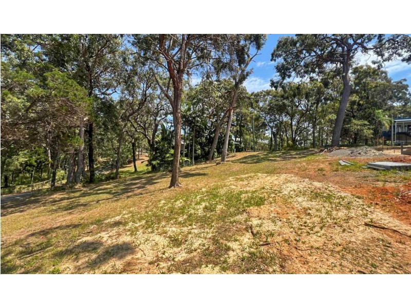 74 Beelong Street, Macleay Island QLD 4184