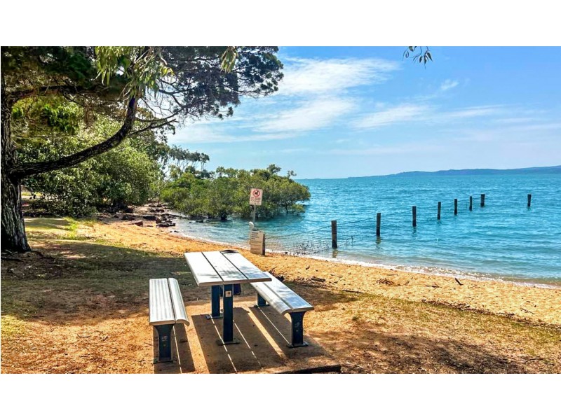 74 Beelong Street, Macleay Island QLD 4184