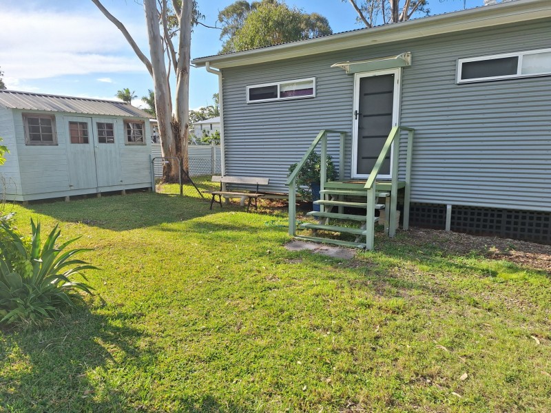 23 Noyes Parade, Karragarra Island QLD 4184