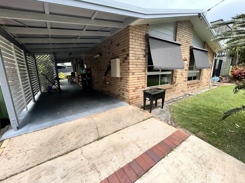 12 Mawarra Street, Macleay Island QLD 4184