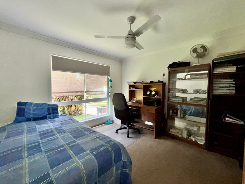 12 Mawarra Street, Macleay Island QLD 4184