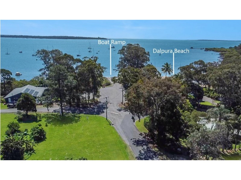 21 Kim Crescent, Macleay Island QLD 4184