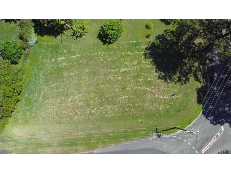 21 Kim Crescent, Macleay Island QLD 4184