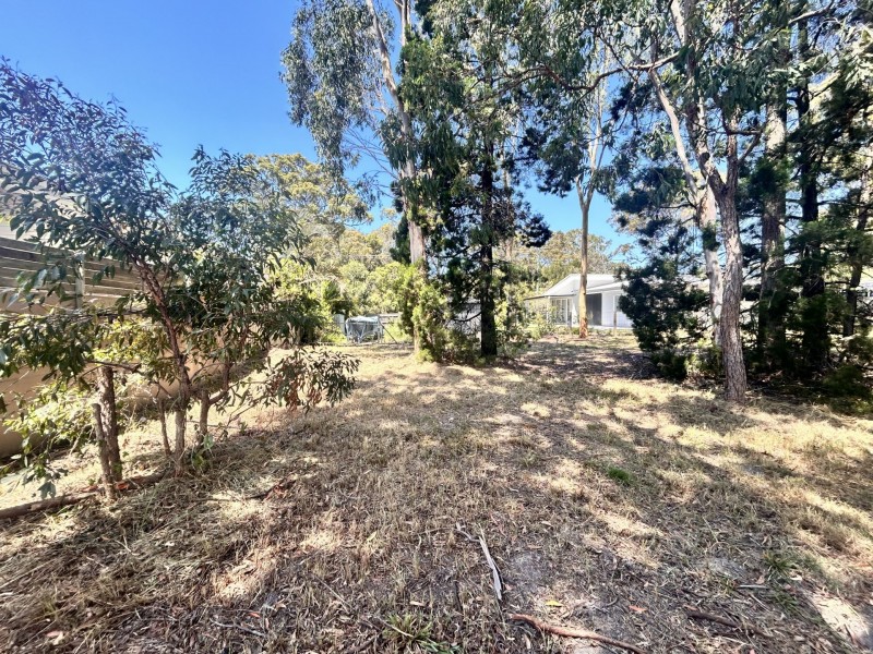 3 Tingara Street, Macleay Island QLD 4184