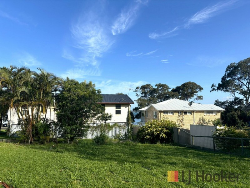 34 Mawarra Street, Macleay Island QLD 4184