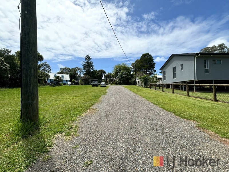 4 View Outlook, Macleay Island QLD 4184