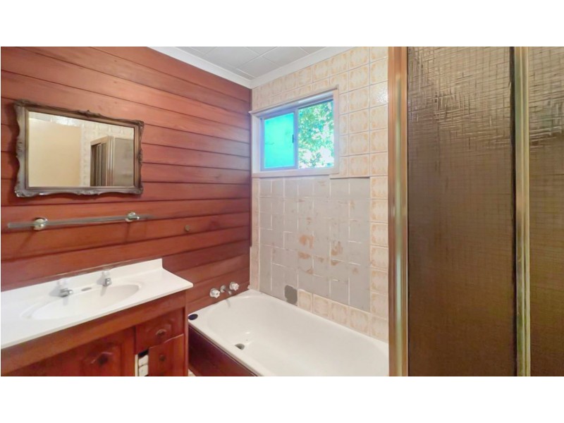 27 – 29 Morwong Street, Macleay Island QLD 4184