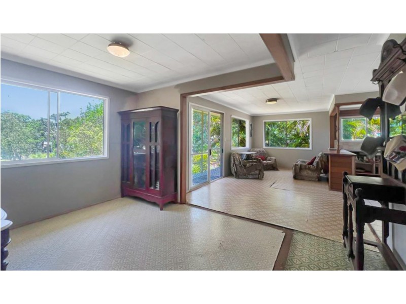27 – 29 Morwong Street, Macleay Island QLD 4184