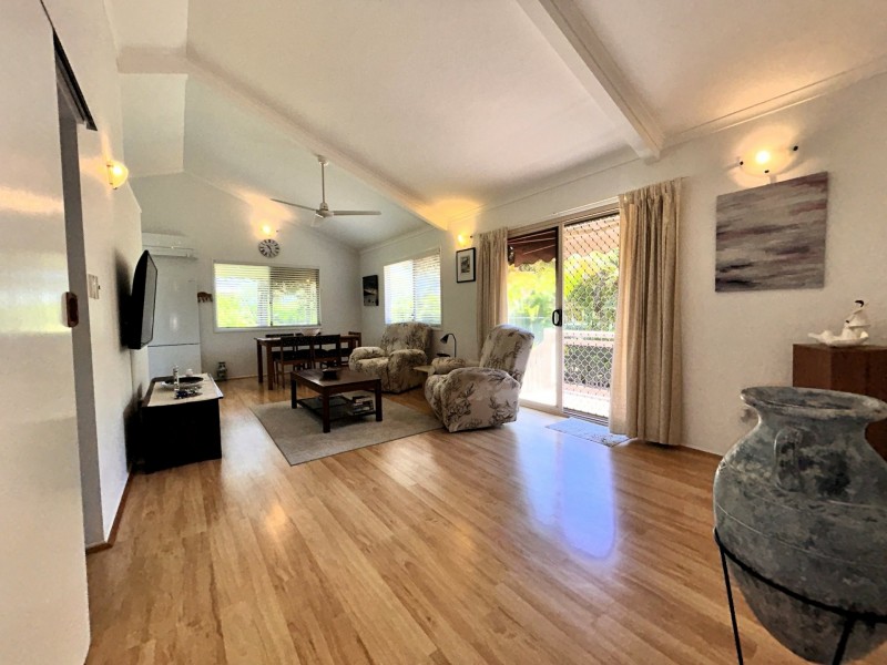 16 Natone Terrace, Macleay Island QLD 4184