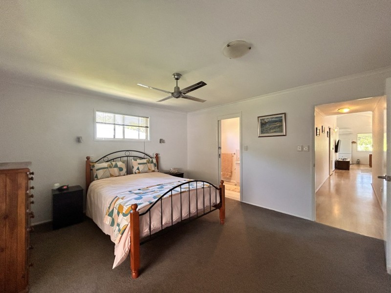 16 Natone Terrace, Macleay Island QLD 4184