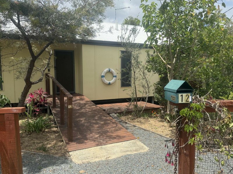 12 Percival Street, Macleay Island QLD 4184