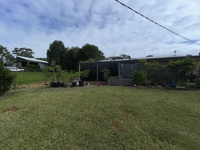 8 Granadilla, Macleay Island QLD 4184