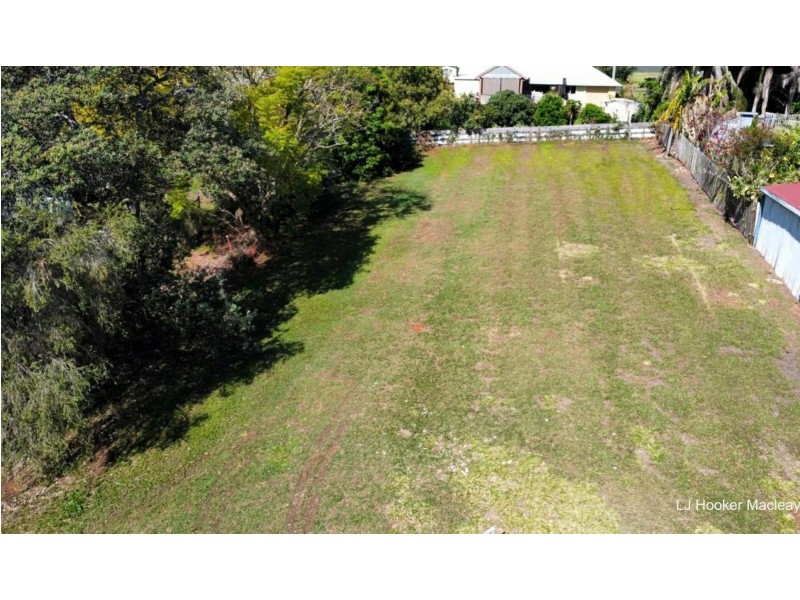20 Michiko Street, Macleay Island QLD 4184