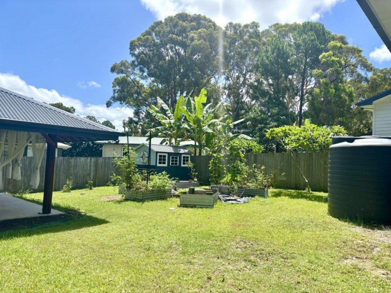 23 Arthur Street, Macleay Island QLD 4184