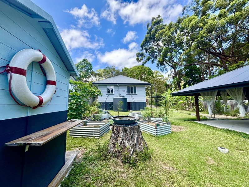 23 Arthur Street, Macleay Island QLD 4184